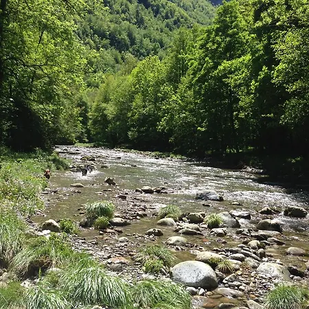 Летний дом Les Bordes De Paloumieres Val-de-Sos
